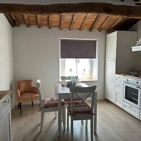 Attic Serena Pietrasanta
