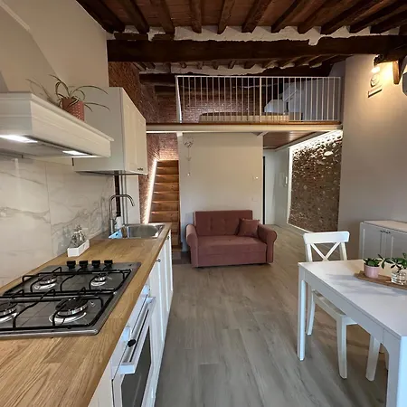 Attic Serena Pietrasanta